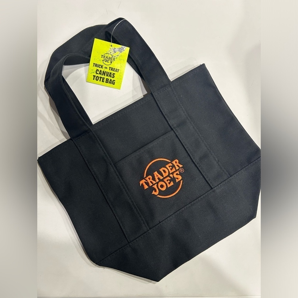 Trader Joe’s Mini Canvas Tote Bag Trick or Treat Black NWT Limited Halloween